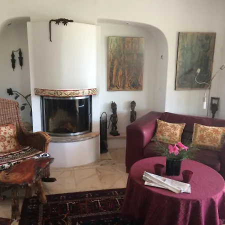 Castelo Do Mar, 3 Bedroom With Private Pool In Large Garden, 400m To And Close To Village 빌라 카르보에이루
