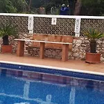 Castelo Do Mar, 3 Bedroom With Private Pool In Large Garden, 400m To And Close To Village Villa *