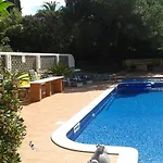 Castelo Do Mar, 3 Bedroom With Private Pool In Large Garden, 400m To And Close To Village * Carvoeiro (Lagoa)