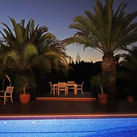 Castelo Do Mar, 3 Bedroom With Private Pool In Large Garden, 400m To And Close To Village * 卡武埃鲁