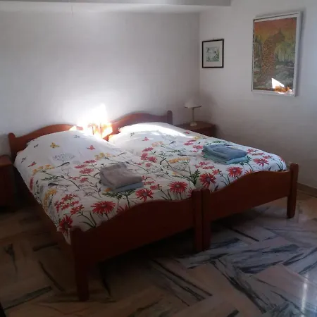 Castelo Do Mar, 3 Bedroom With Private Pool In Large Garden, 400m To And Close To Village 카르보에이루