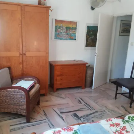 Castelo Do Mar, 3 Bedroom With Private Pool In Large Garden, 400m To And Close To Village *