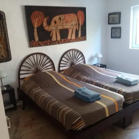 Castelo Do Mar, 3 Bedroom With Private Pool In Large Garden, 400m To And Close To Village *