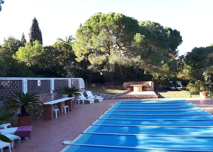 Castelo Do Mar, 3 Bedroom With Private Pool In Large Garden, 400m To And Close To Village *