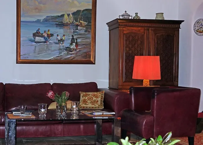 Castelo Do Mar, 3 Bedroom With Private Pool In Large Garden, 400m To And Close To Village * 카르보에이루