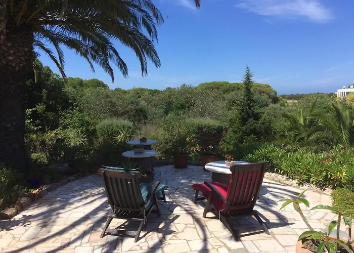 Castelo Do Mar, 3 Bedroom With Private Pool In Large Garden, 400m To And Close To Village 빌라 *