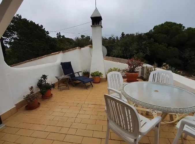 Castelo Do Mar, 3 Bedroom With Private Pool In Large Garden, 400m To And Close To Village 카르보에이루