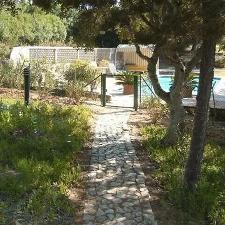 Castelo Do Mar, 3 Bedroom With Private Pool In Large Garden, 400m To And Close To Village Villa