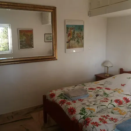 Castelo Do Mar, 3 Bedroom With Private Pool In Large Garden, 400m To And Close To Village Villa Carvoeiro